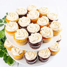Load image into Gallery viewer, Cupcakes by Sweet Flour
