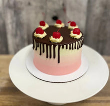Load image into Gallery viewer, Cakes by Celena's Bakery