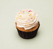 Load image into Gallery viewer, Cupcakes with gluten free, soy free and sugar free options by Tori's Bakeshop
