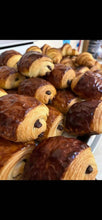 Load image into Gallery viewer, Sourdough & Organic Artisan French Bakery by Stéphanie E. Armengau