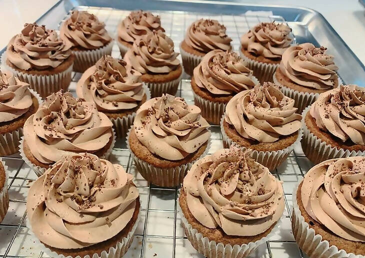Keto Bakery / Sugar Free / Gluten Free Cupcakes by Yoona. Some dairy free and nut free options